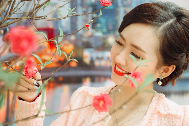 Dương Huyền, một nữ MC dẫn chương trình thời tiết xinh đẹp của đài VTV